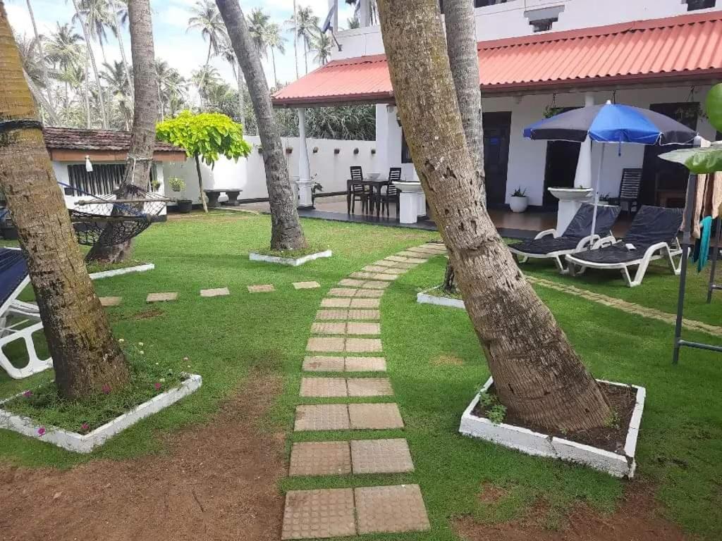 Ashen'S Beach House Boossa Luaran gambar