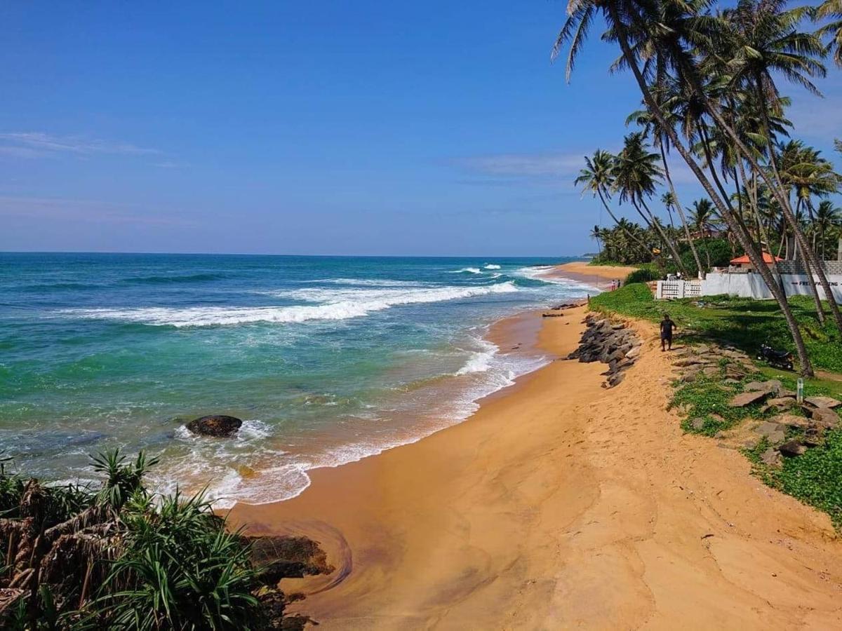 Ashen'S Beach House Boossa Luaran gambar