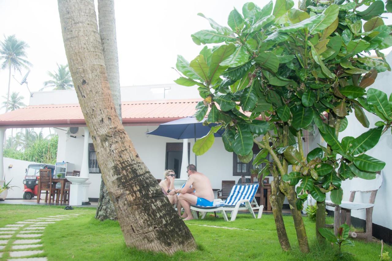 Ashen'S Beach House Boossa Luaran gambar